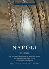 Carica l'immagine nel visualizzatore di Gallery, Napoli in Valigia, Mappa Smart a piedi: copertina con la scala di Palazzo Mannajuolo
